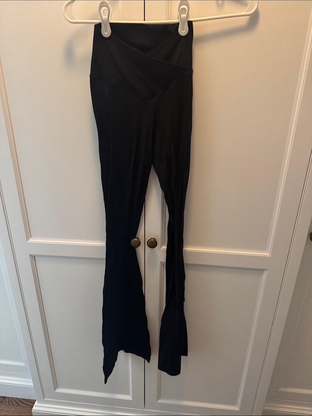 Offline by Aerie Offline Women's Black Flared Bookcut Yoga Pants